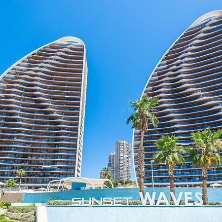 Sunset Waves Deluxe Apartments Poniente Beach Resort Benidorm Exterior photo