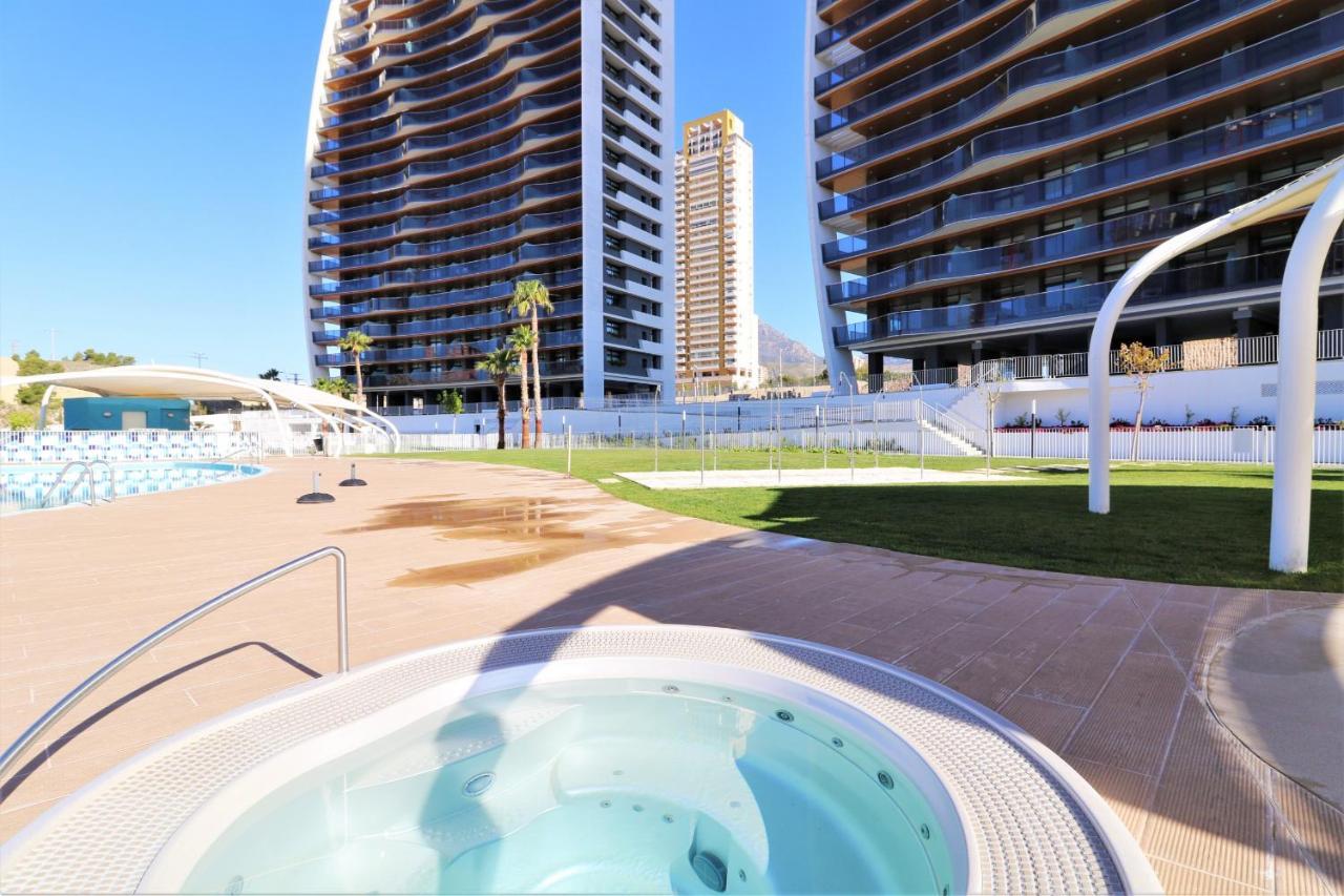 Sunset Waves Deluxe Apartments Poniente Beach Resort Benidorm Exterior photo